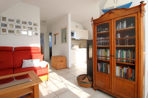 A quiet and light-flooded apartment on the upper floor