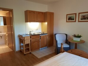 1 bedroom, free WiFi, bed sheets - Vacation between sea&Bodden (Ahrenshoop)