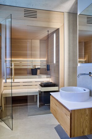 Sauna - Comfortable vacation apartment in an exclusive vacation home near the Baltic Sea (Wustrow)