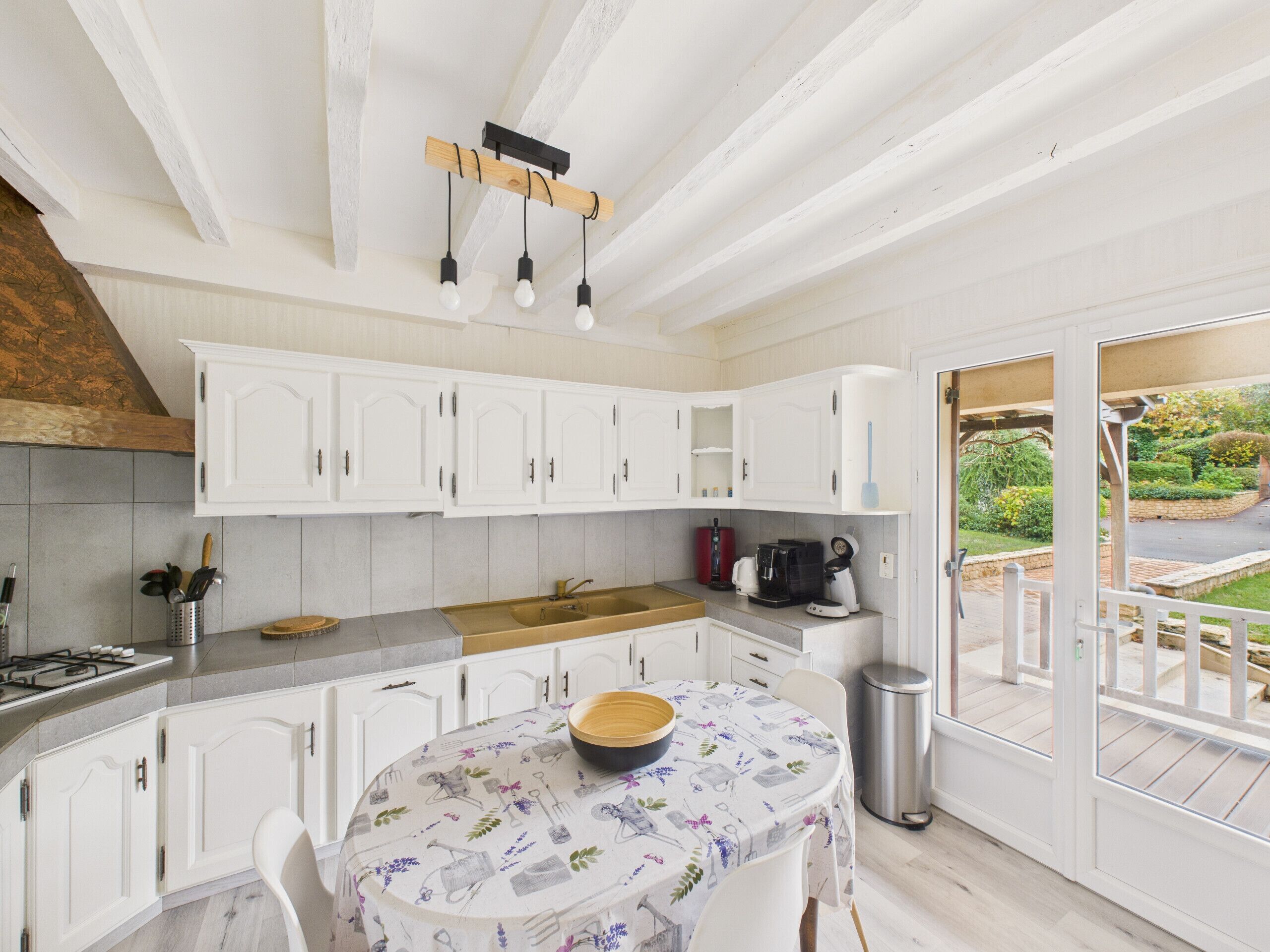 Réfrigérateur, micro-ondes, four, lave-vaisselle