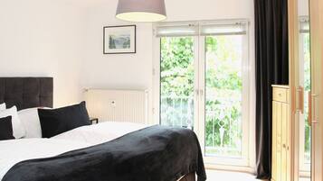 Bügeleisen/Bügelbrett, WLAN, Bettwäsche