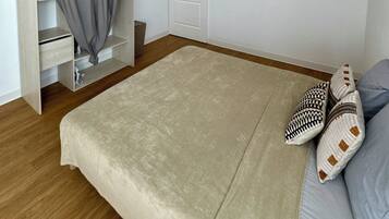 Strykejern/-brett, wi-fi (inkludert) og sengetøy