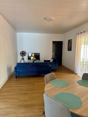 Interior - Cayenne, Furnished house with all comforts. Le Clos des Anglais (Cayenne)