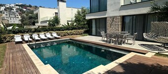 Private Pool Villa En Pier