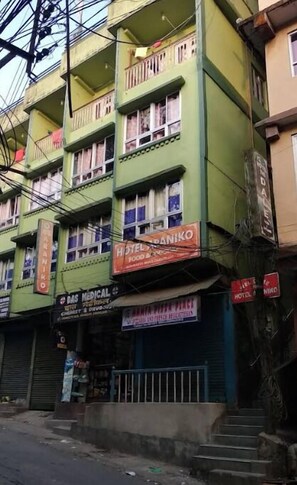 Fachada da propriedade