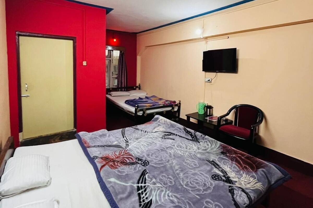 Quarto família, vista para a cidade | Escrivaninha, Wi-Fi de cortesia