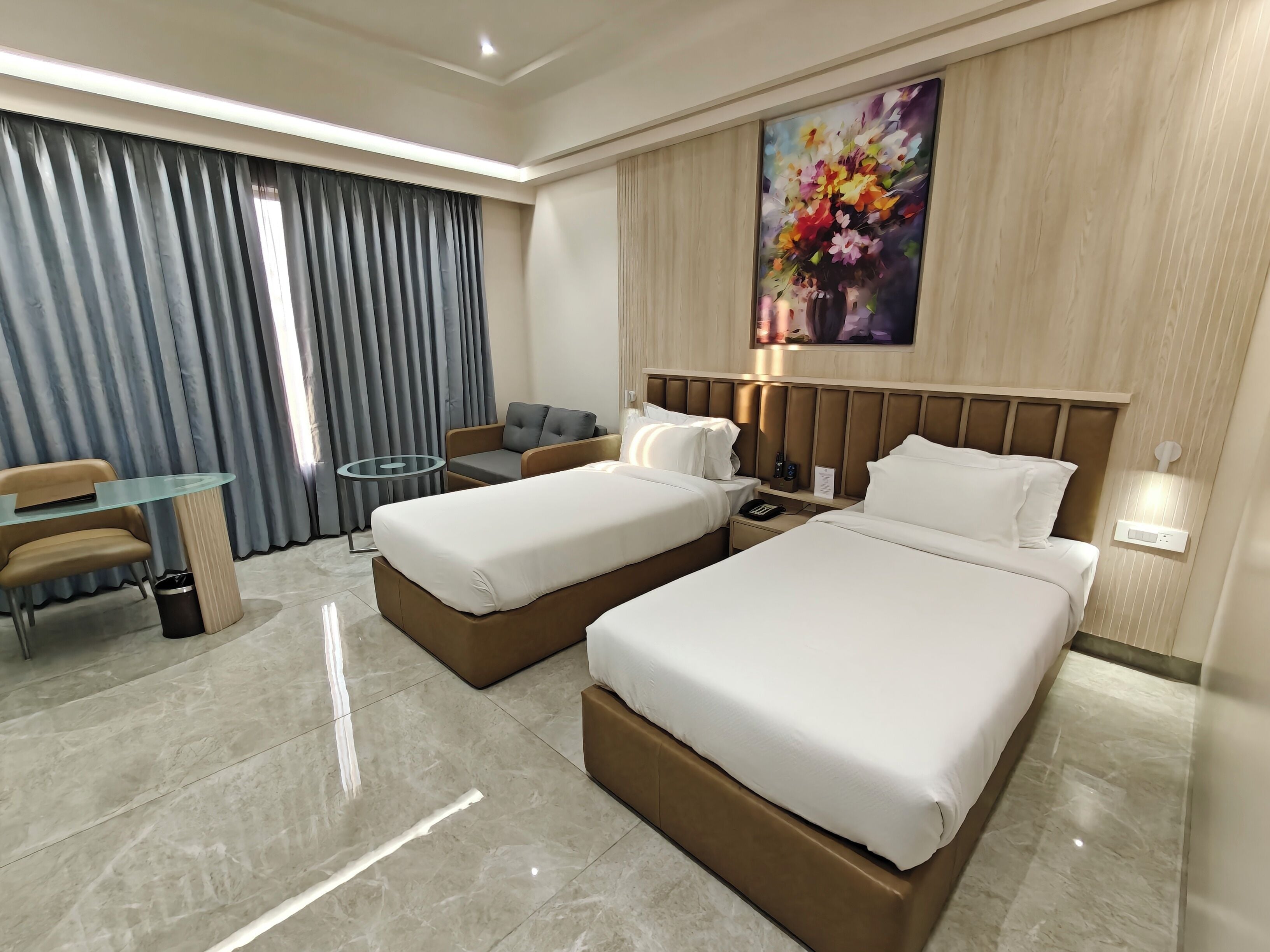 Caja de seguridad en la habitación, wifi gratis y ropa de cama 