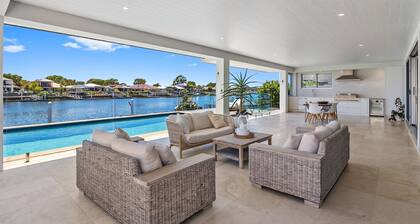 Waterfront Showpiece