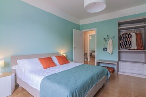 Room - GuestHost - Charming 83 sqm apartment, accommodating up to 4 people, located on the first floor of a building without an elevator.The property is located in Lezzeno, in the province of Como, in an area equipped with all amenities and boasting a wonderful (Carvagnana)