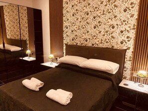 2 bedrooms, in-room safe, iron/ironing board, WiFi - AzureGold Apartment (Senglea)