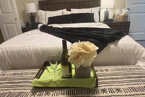 Room - Enjoy comfort, beauty, and relaxation here. (Maple Ridge)