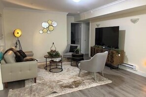 Living area - Enjoy comfort, beauty, and relaxation here. (Maple Ridge)