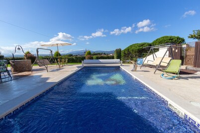 Beautiful villa just 25 km from the beach of Lloret de Mar