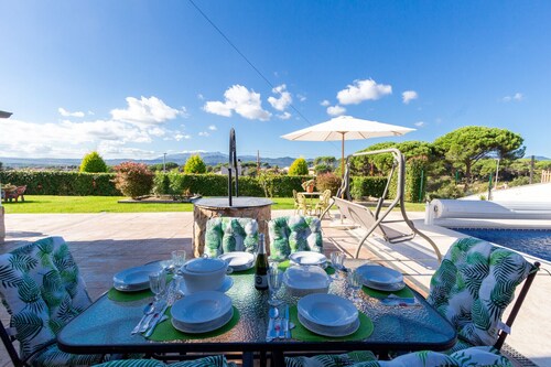 Beautiful villa just 25 km from the beach of Lloret de Mar