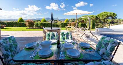 Beautiful villa just 25 km from the beach of Lloret de Mar