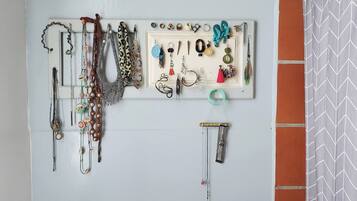 Chalet, 2 Bedrooms, Balcony, Garden View | Interior