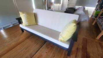 Chalet, 2 Bedrooms, Balcony, Garden View | Living room | Books