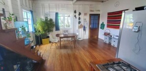 Dining - Chalet Over the Caribbean sea (Bocas del Toro)