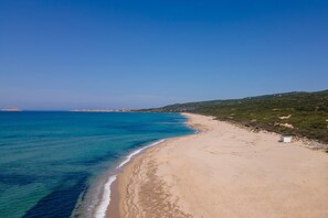 Beach nearby - Beautiful Penthouse with Sea View (Badesi)