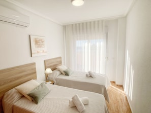 Iron/ironing board, free WiFi, bed sheets