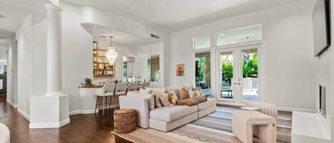 TV connectée, cheminée