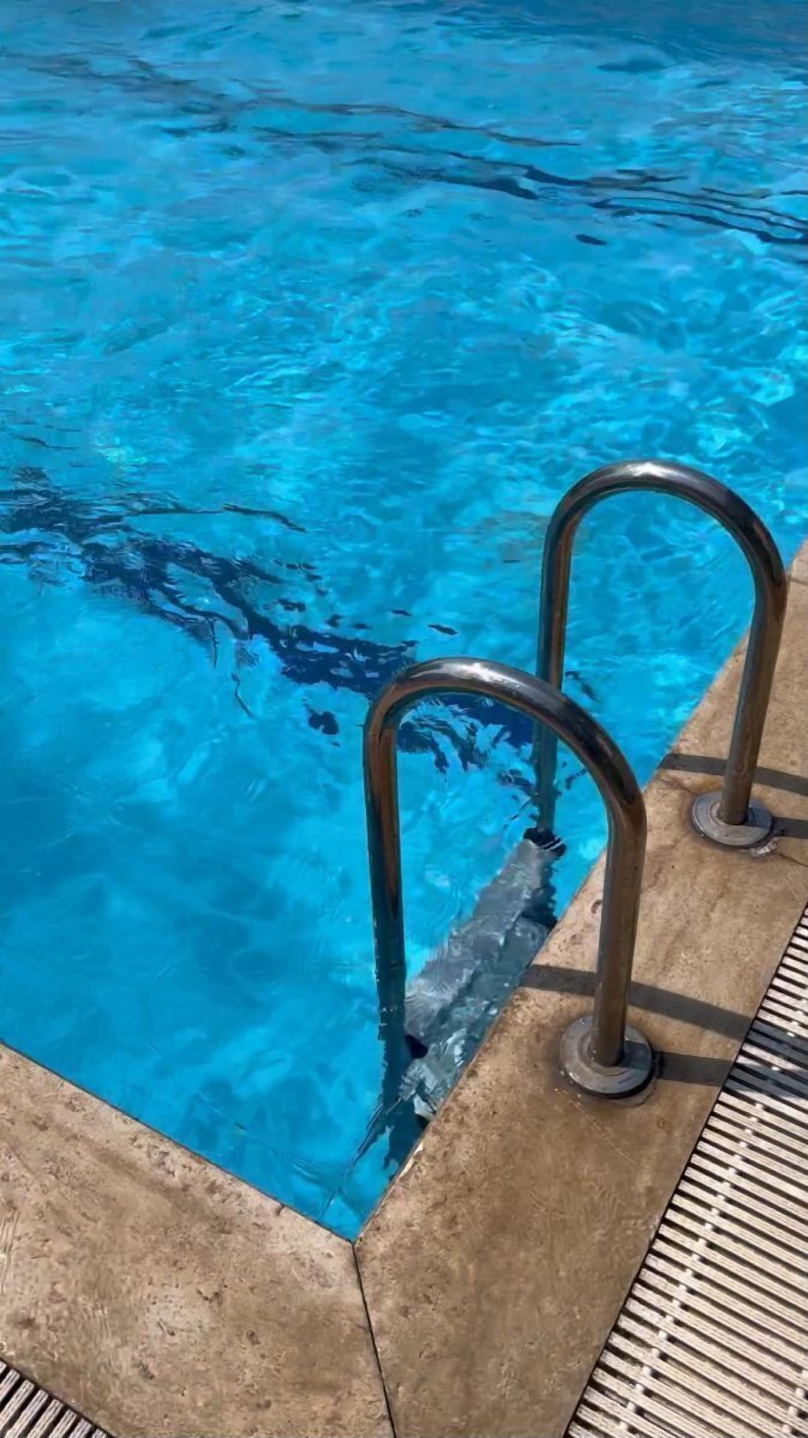 Piscine extérieure (ouverte en saison)