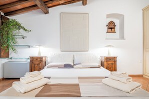 2 sovrum, strykjärn/strykbräda, wi-fi och sängkläder