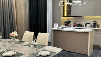 Luxury Apartment, City View | Iron/ironing board, cribs/infant beds, rollaway beds, free WiFi