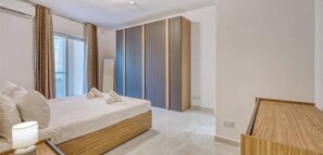 Room - Beautiful 3BR home with comfy beds, WIFI & AC (Naxxar)