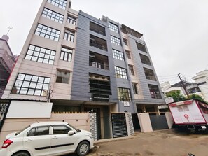 Exterior - Hotel Veda Vatica (Varanasi)