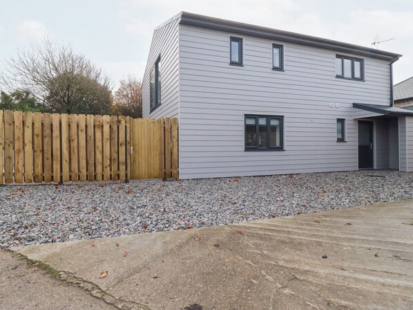 Exterior - Sea Barn (St Austell)