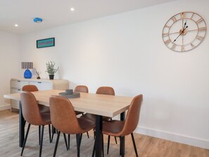 Dining - Barn 5 (St Austell)