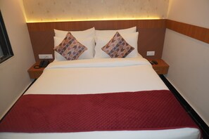Deluxe Double Room | Desk, laptop workspace, free WiFi - Hotel Blesskey (Jaipur)