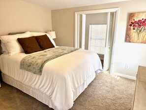 3 bedrooms, iron/ironing board, travel cot, free WiFi - “Just Lake Home” Wonderful 3bdrm 2bath lake front,boat ramp, dock, pet friendly (Jackson's Gap)