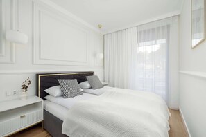 1 bedroom, iron/ironing board, travel cot, WiFi - Stylish Apartment with Terrace | Close to the Beach, Parking. (Ustronie Morskie)