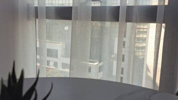 In-room safe, soundproofing, free WiFi