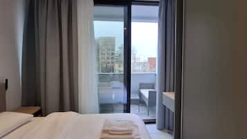 Junior Suite | In-room safe, soundproofing, free WiFi