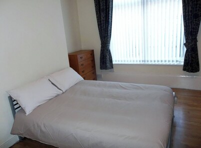 Room-private Room, Sunderland City