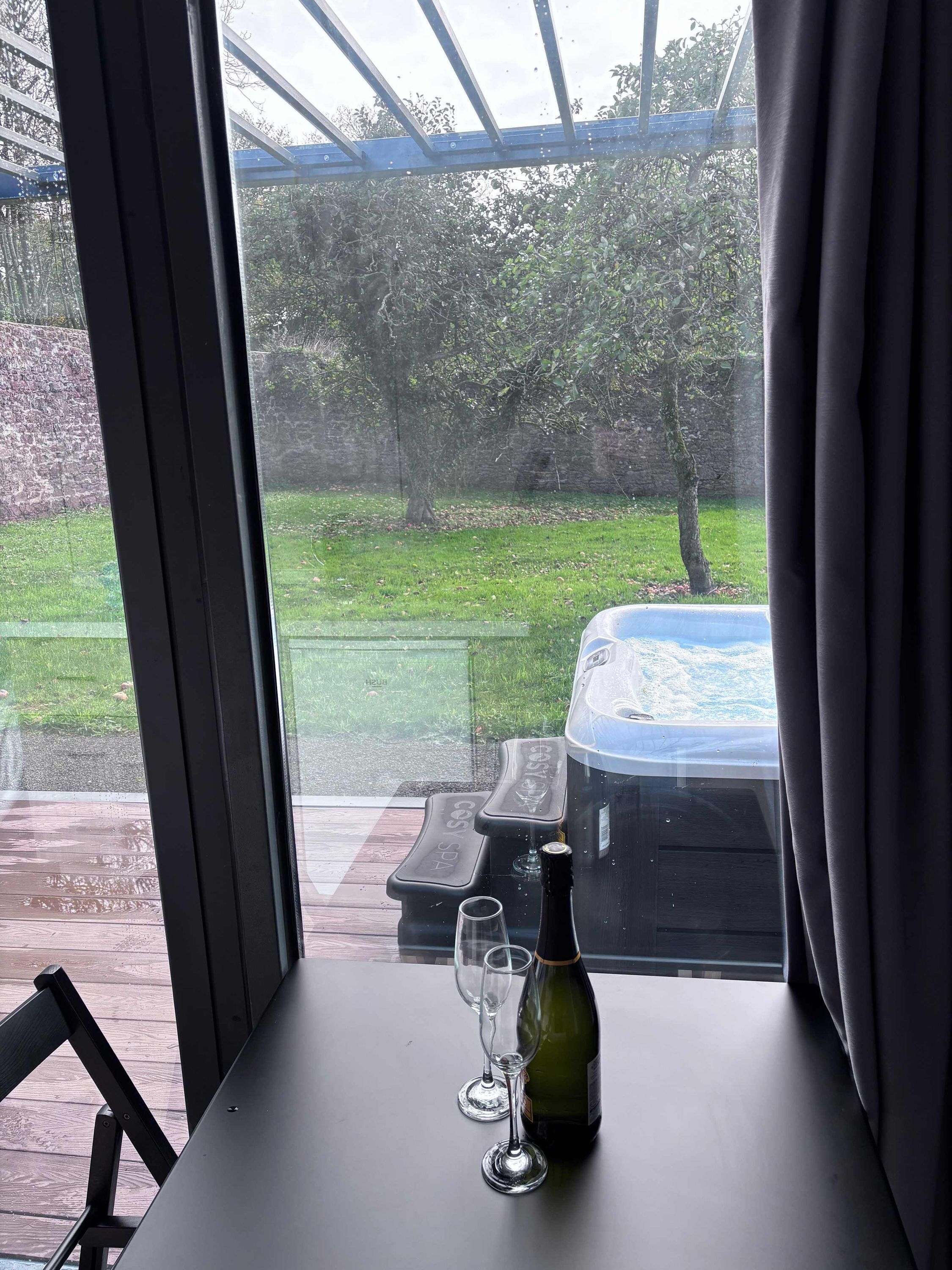 開放式客房 | 1 間臥室、網路服務