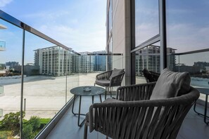 House - Stayshort - 1 Bed Apartment in Meydan Sleeps 2 With Balcony (Dubai)
