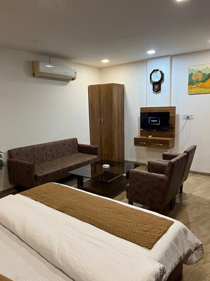 Standard Studio, City View