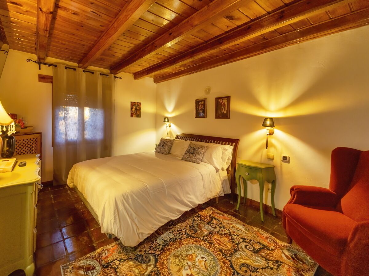 Standard Double Room | Free WiFi, bed sheets