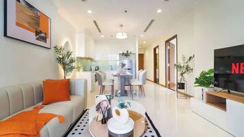 Egyptian cotton sheets, premium bedding, down duvets