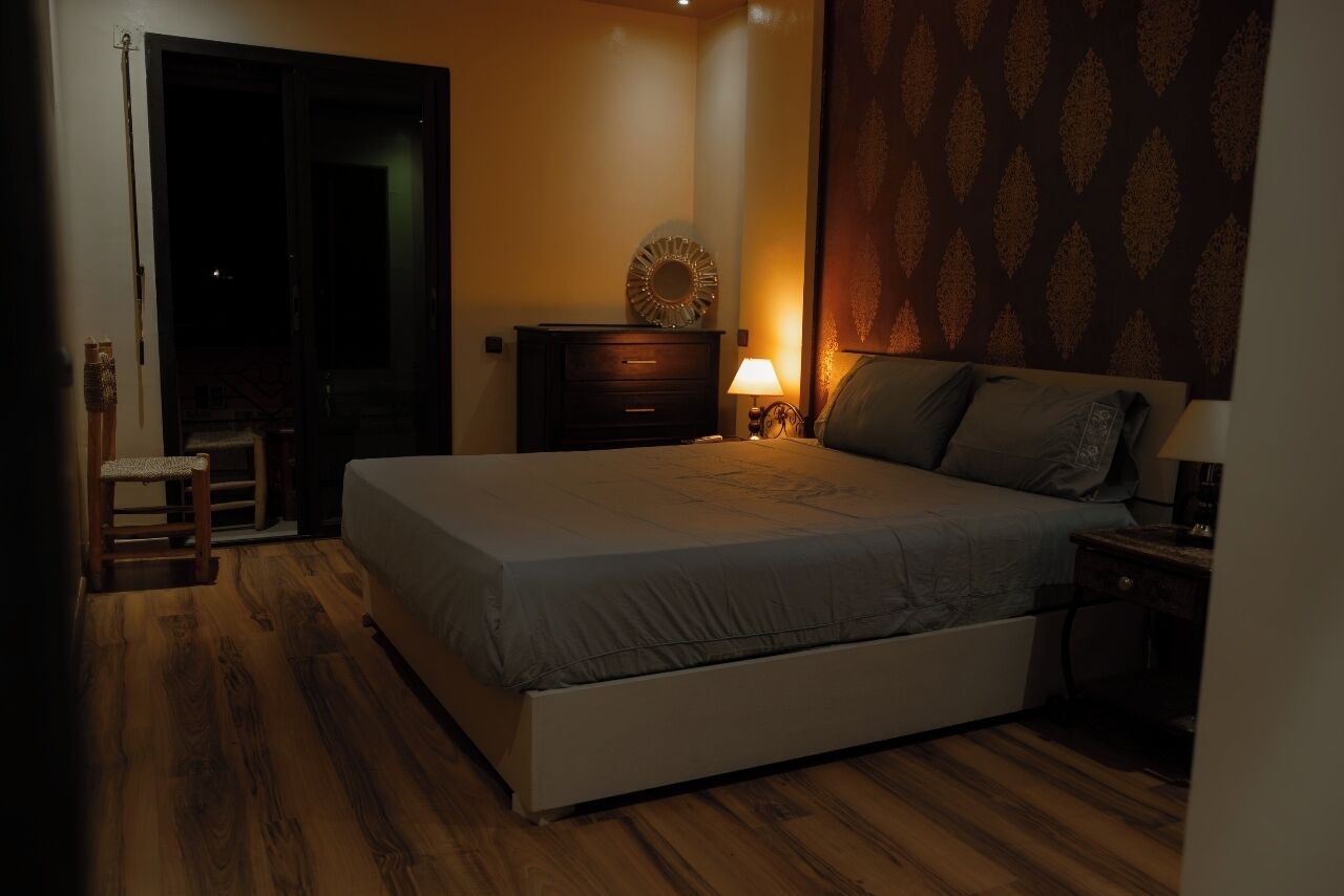 Lit parapluie, Wi-Fi gratuit, draps fournis