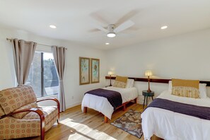 Apartment (2 Bedrooms) | Interior - Walk to Canal Trail! Condo w/ Pool in Scottsdale (Scottsdale)