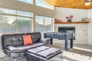 House (4 Bedrooms) | Interior - 2 Mi to Asu: Spacious Family Home w/ Patio! (Tempe)