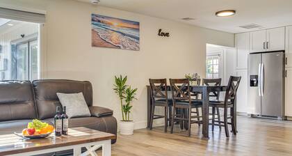 2 Mi to Asu: Spacious Family Home w/ Patio!