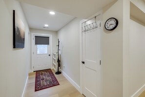 Apartment (1 Bedroom) | Interior - Walk to Metro & Dtwn Silver Spring! Sleek Apt (Silver Spring)