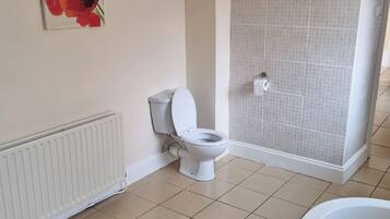Shared Dormitory, 1 Bedroom, Smoking | Bathroom