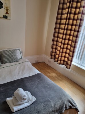 Dormitório compartilhado, 1 quarto, para fumantes | 1 quarto